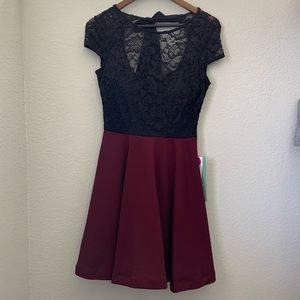 B. Smart Maroon and Black Lace Formal Dress